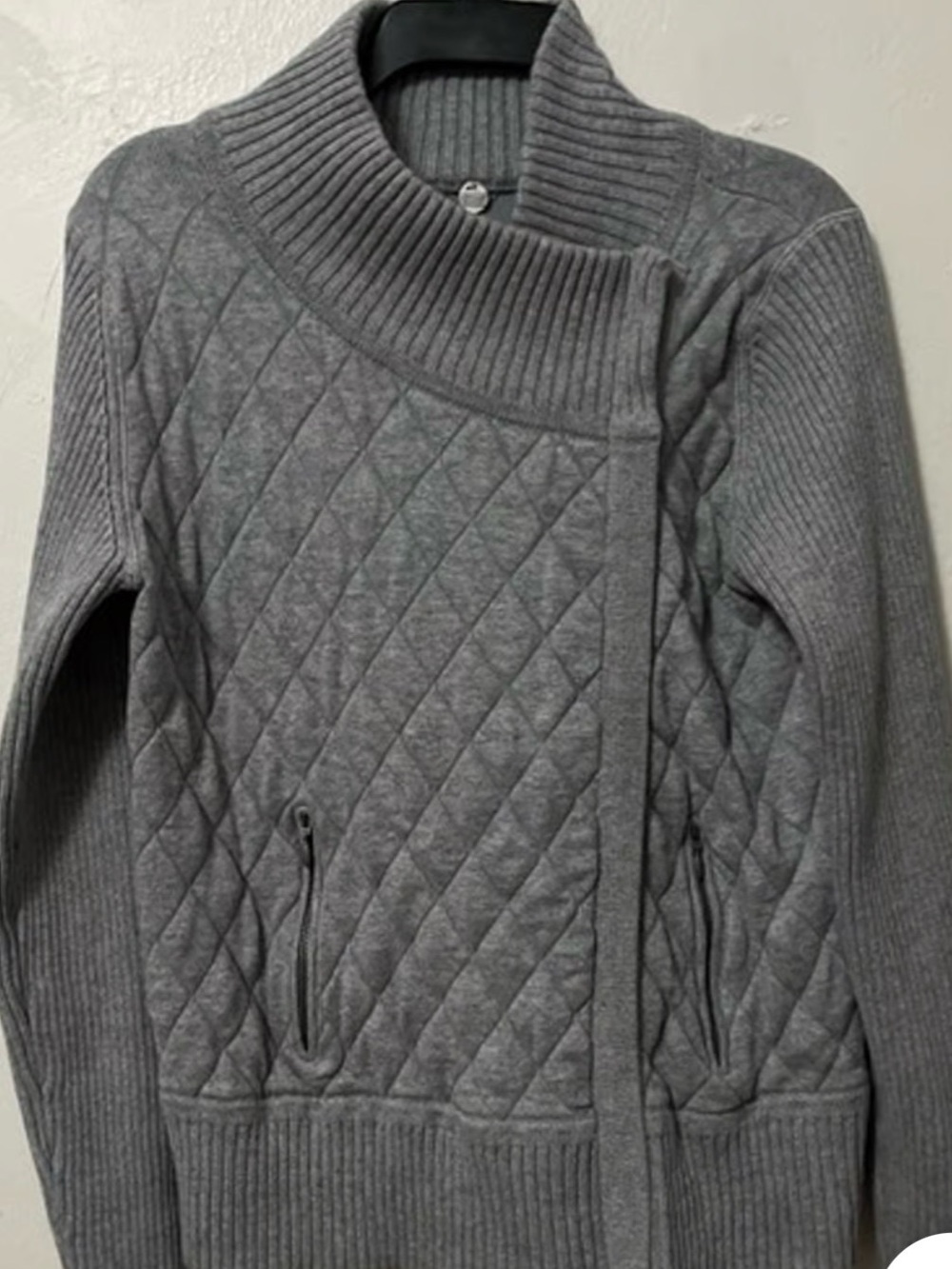Margaret OLeary collectible  Asymmetric Zip Gray Women's Sweater.  Super cozy!